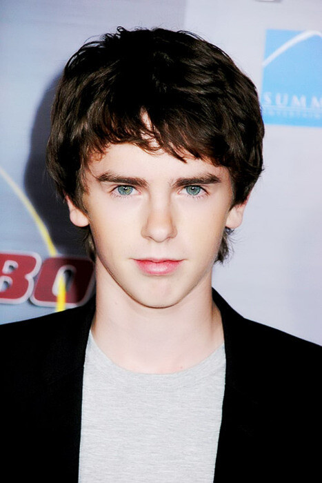 freddiehighmore桌面壁纸头像欧美帅哥男神