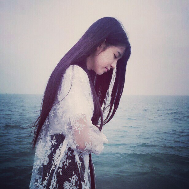 女生头像侧脸