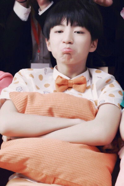 王俊凯# #tfboys# 可爱壁纸