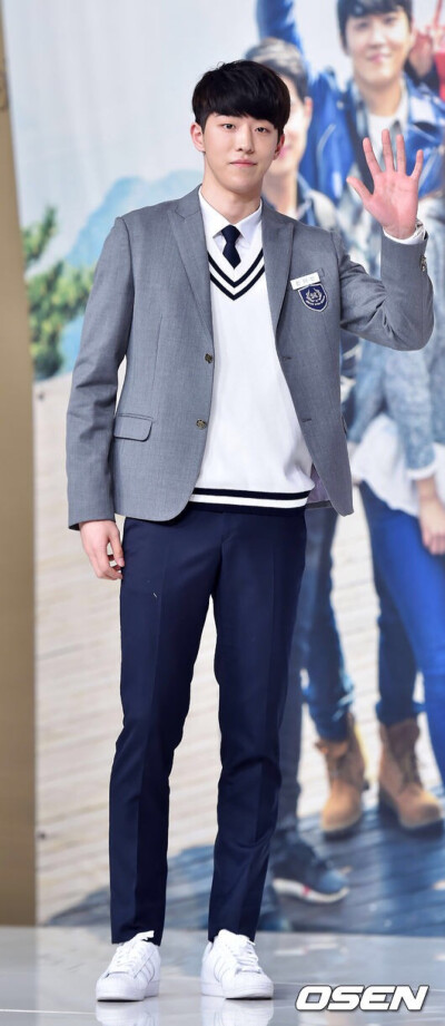 学校2015适合穿校服的模特南柱赫xi