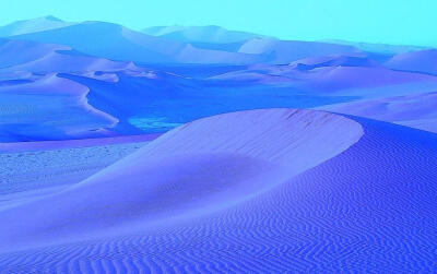 蓝色沙漠