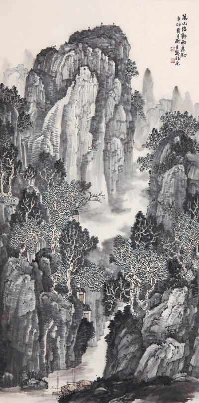 师从程振国,龙瑞,刘牧,中国美术家协会会员.《国画经典》总编.