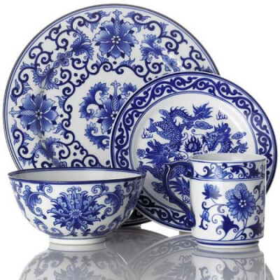 青花瓷又称白地青花瓷,常简称青花,汉族陶瓷烧制工艺的珍品.