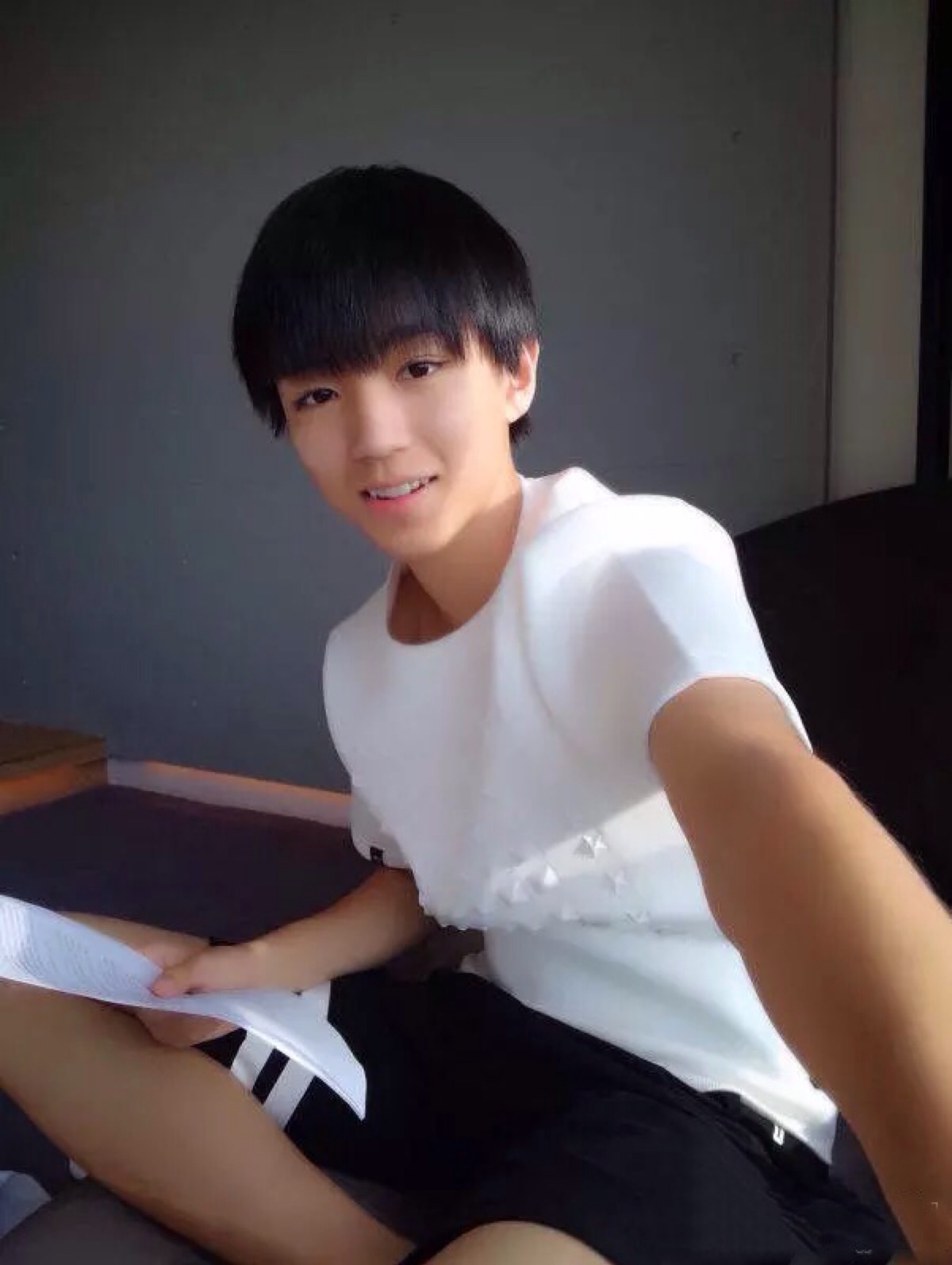 王俊凯#tfboys 微博自拍去水印