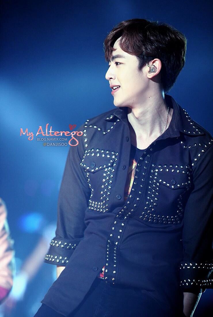 nichkhun尼坤 cr.logo