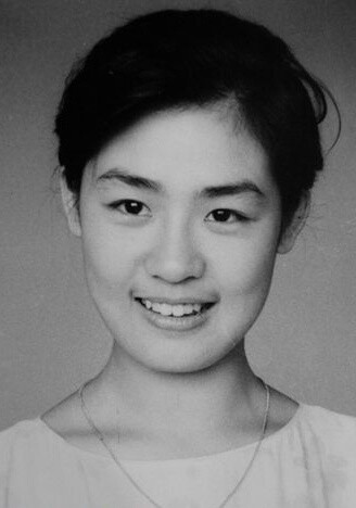 丛珊,1962年5月19日生于中国北京,中国内地影视女演员.