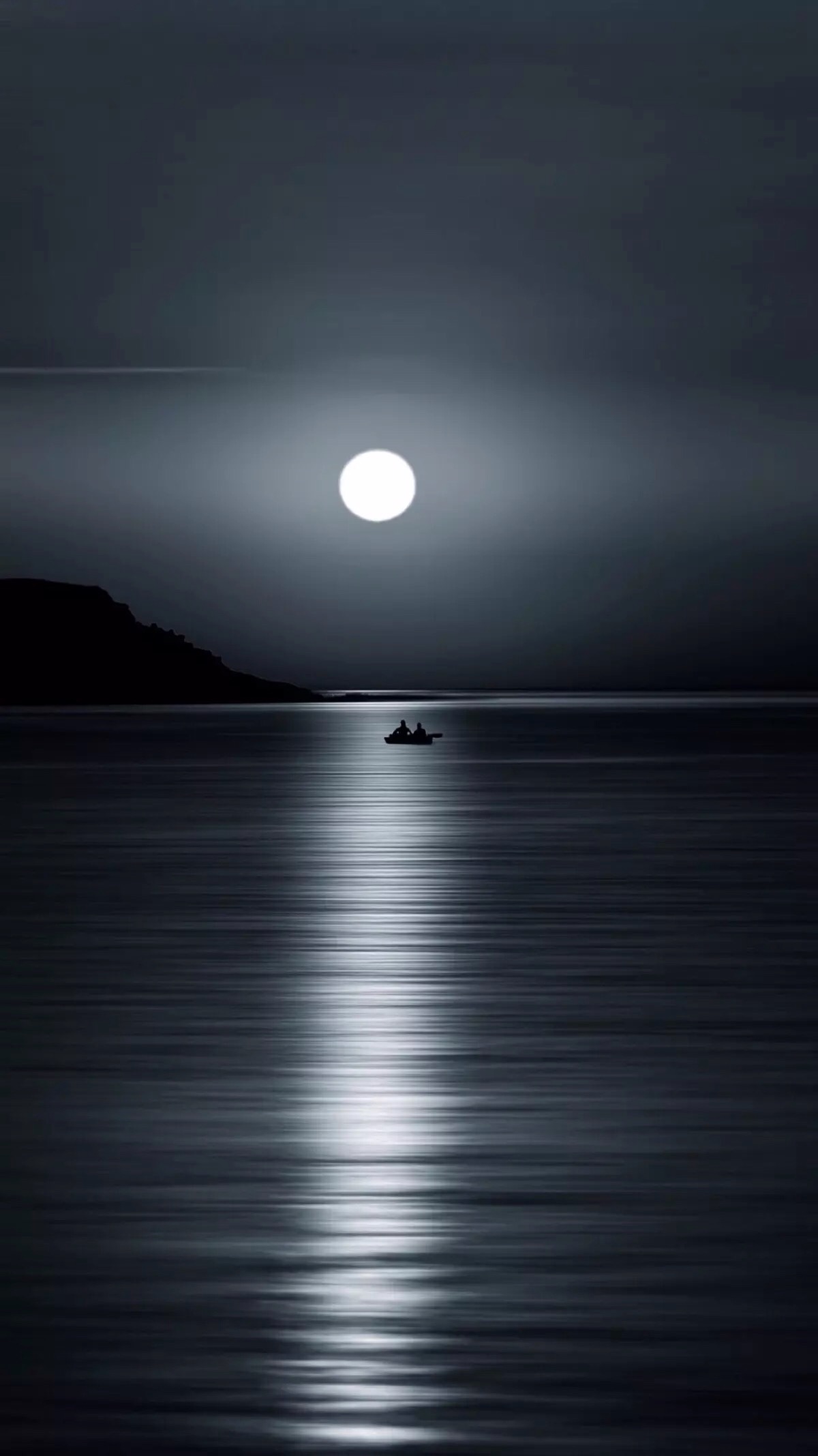 唯美夜景 夜空 月光 一轮明月 自然风景 iphone手机壁纸 唯美壁纸
