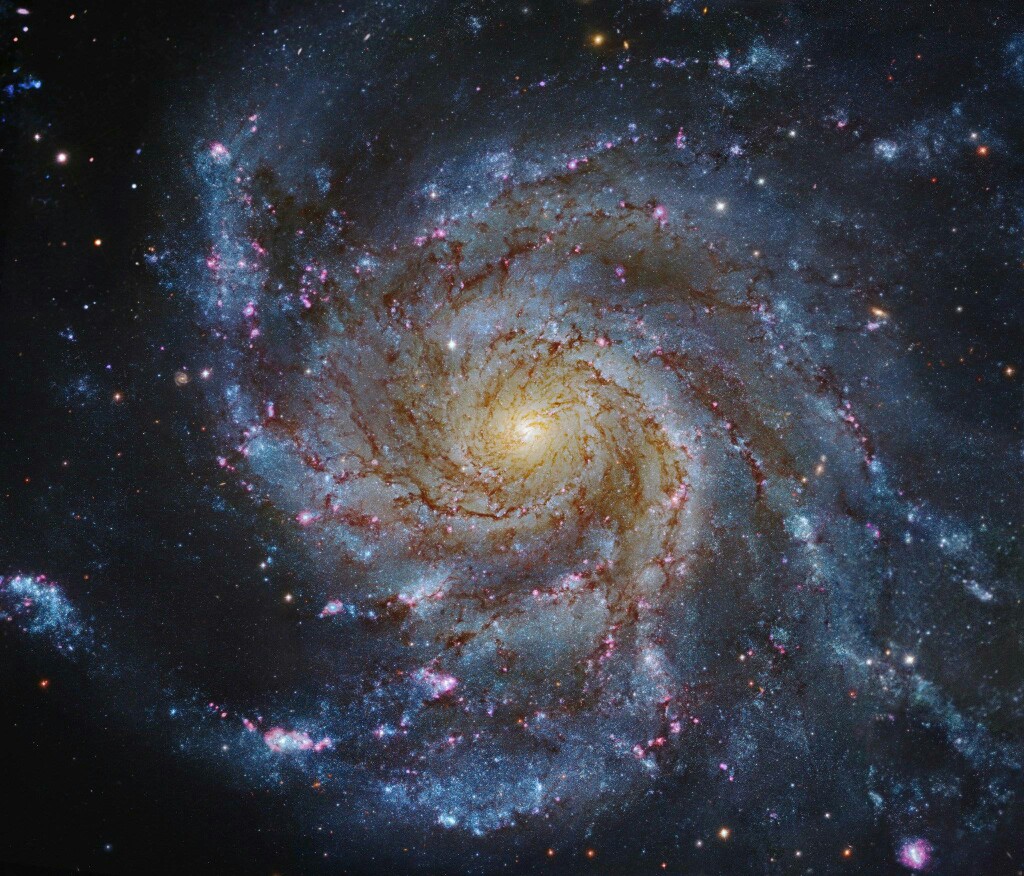 风车星系 m101 距离我们约为2700万光年 nasa