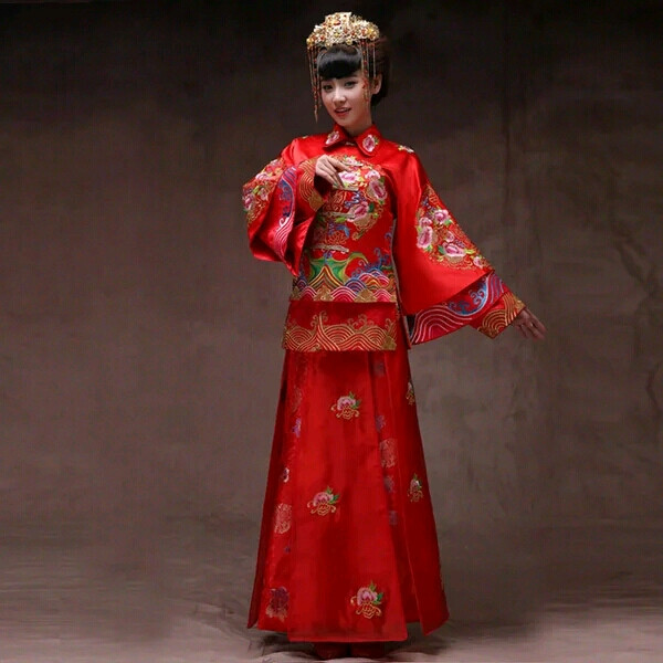 中国红 复古中式结婚礼服 红色秀禾服 古装 新娘嫁衣 敬酒服 !