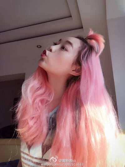 中国超模黄斯琪 粉色头发看起来特别纯真少女 背景 壁纸 头像 模特