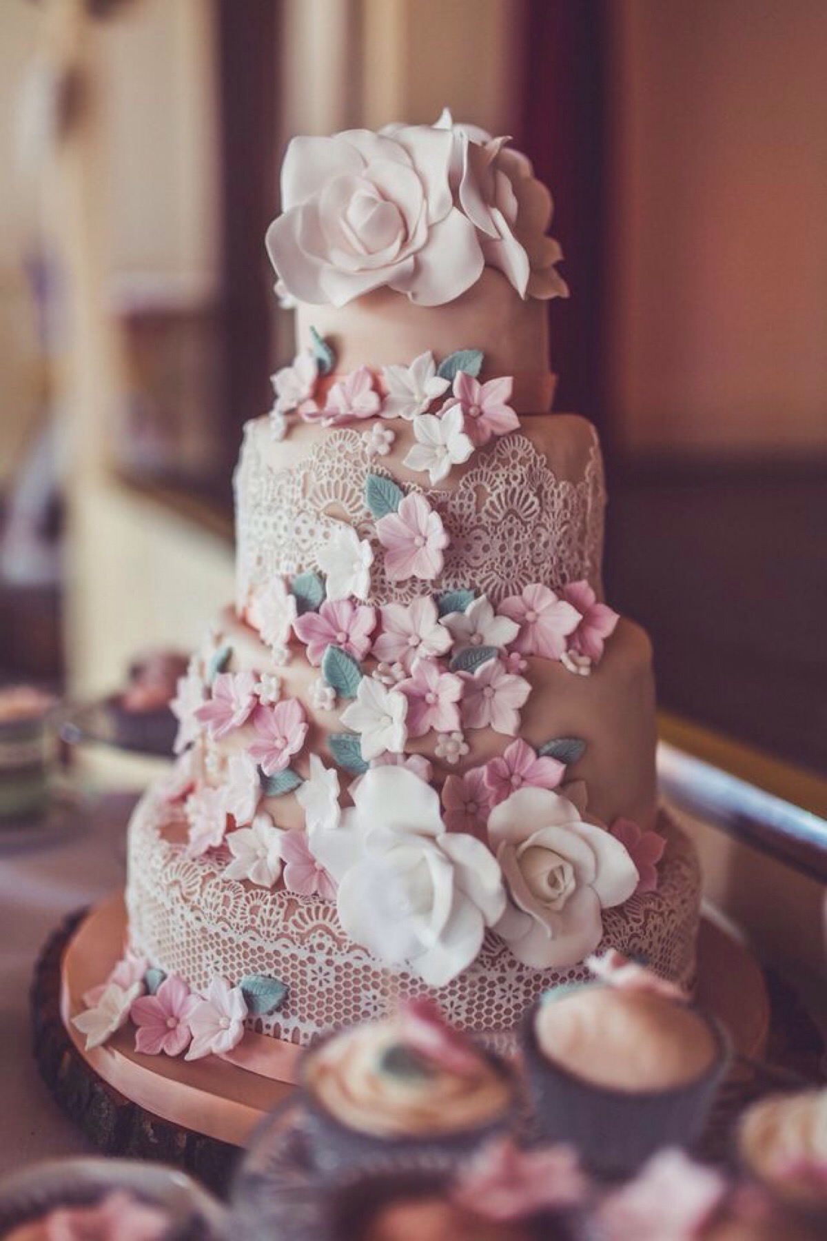 漂亮的婚礼蛋糕图片,高清图片,食物-纯色壁纸
