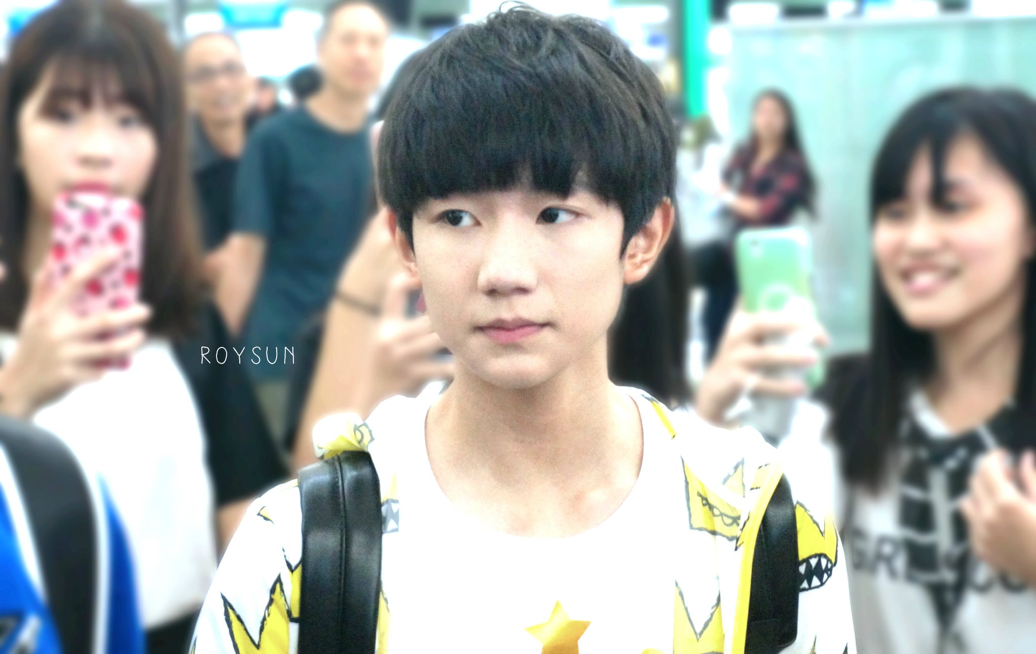 tfboys王源 150720重庆赴台湾 cr:roysun_男粉充满源能量