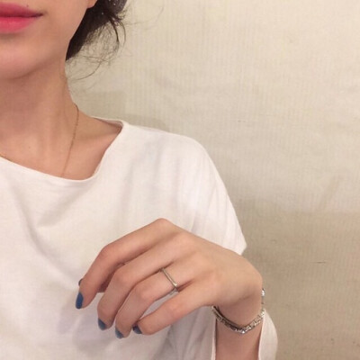 暴力颖の[身体部位图[半身图[女生头像[穿衣搭配]