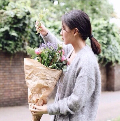 捧花女头.喜欢的戳进来.