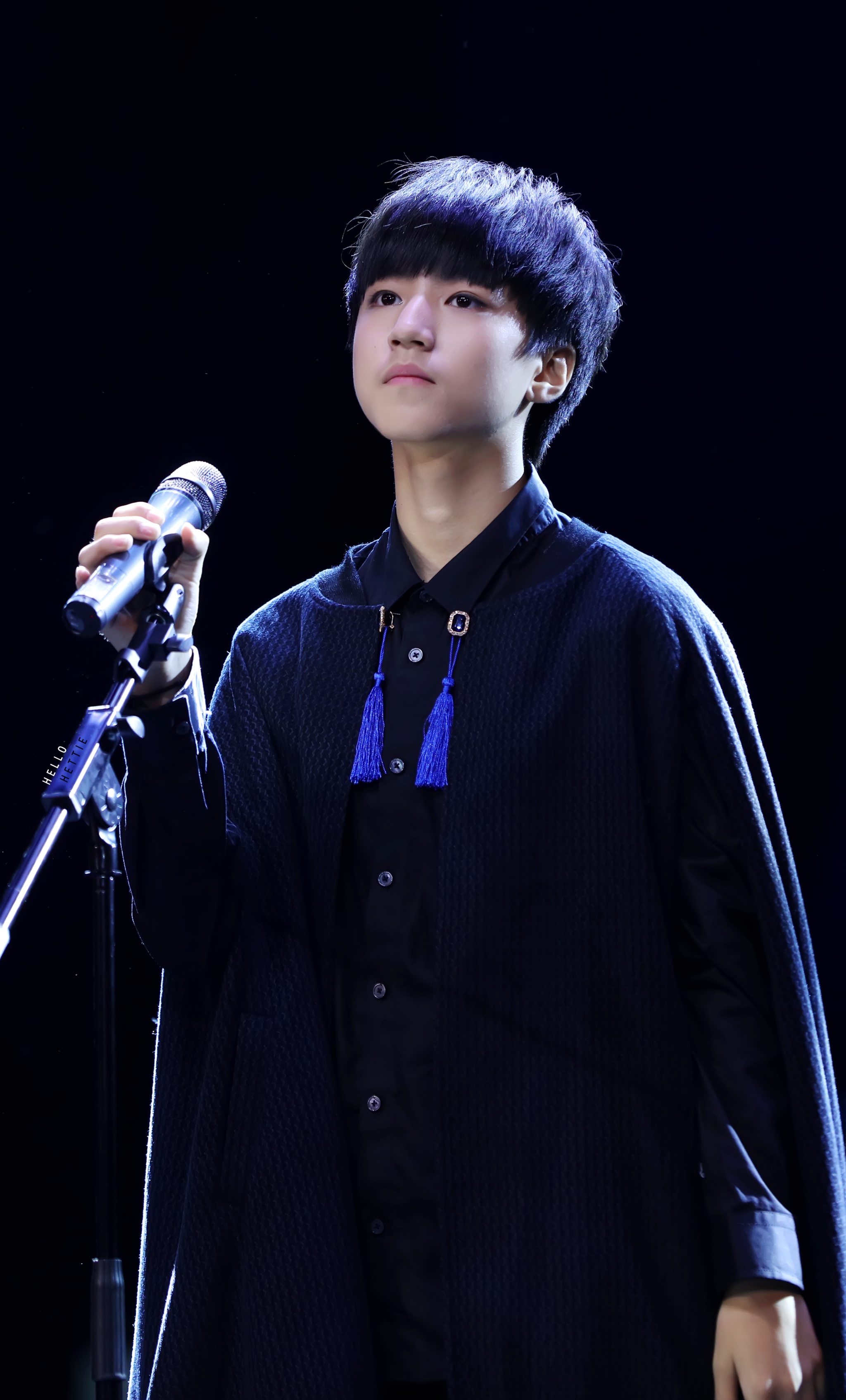 王俊凯#tfboys王俊凯#tfboys 150919 王俊凯生日会 cr:hello