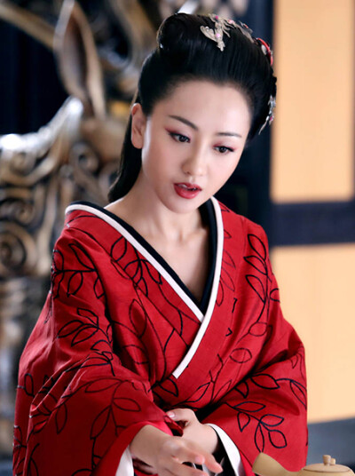 古装美人 杨蓉 霍成君 染尽红尘,谁倾了我的城,又负我韶华.