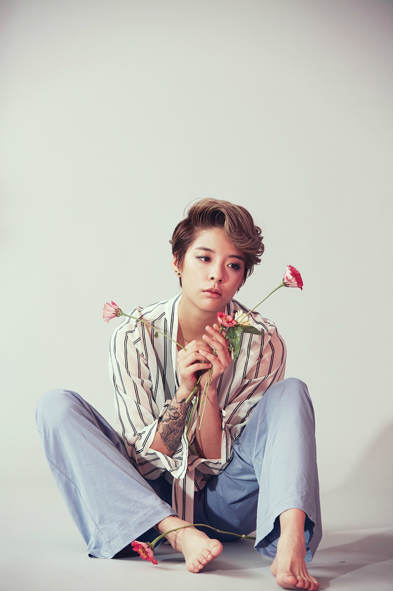 f(x 4walls amber 刘逸云