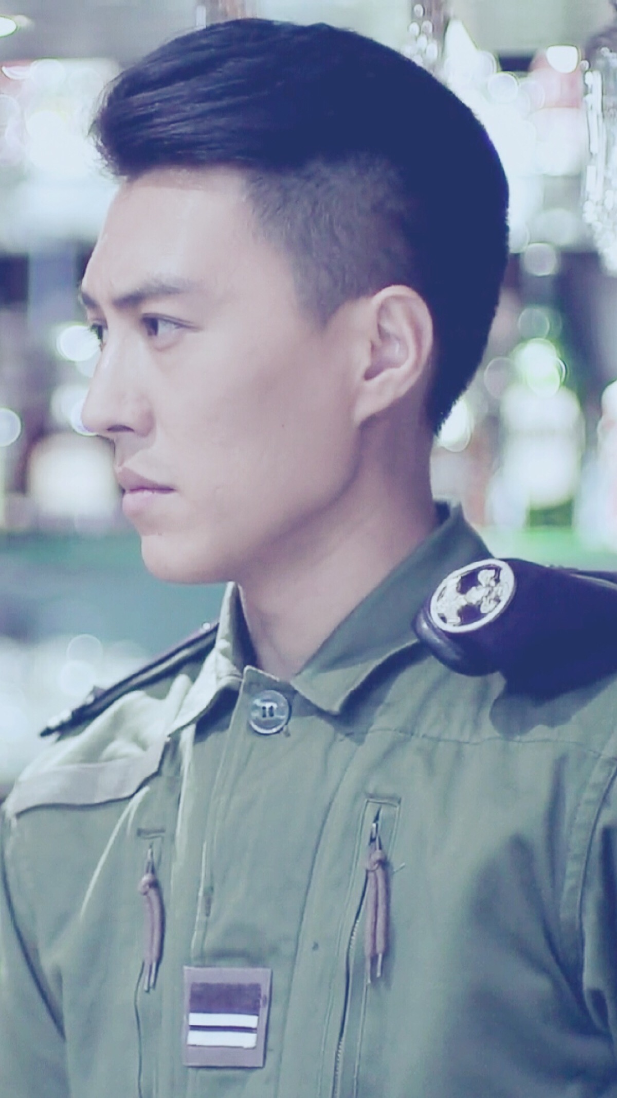 靳东