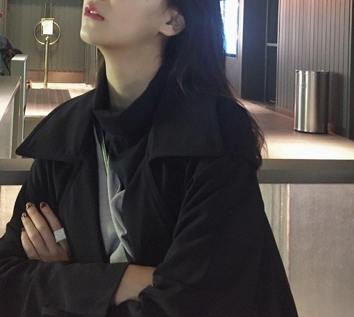 暴力颖の 半身 女生头像 女头
