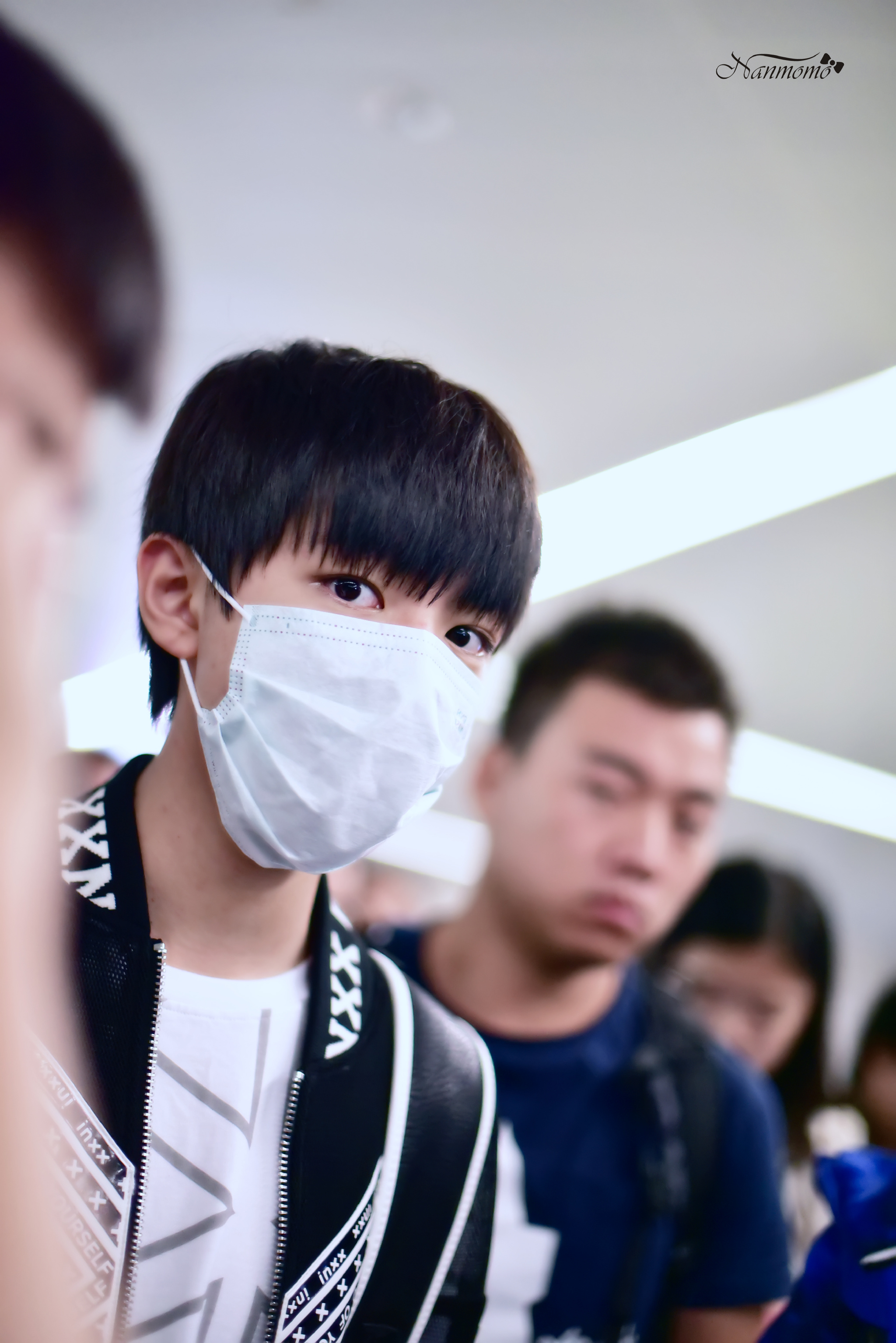 王俊凯#tfboys王俊凯#tfboys 151004 北京首都机场-杭州萧山