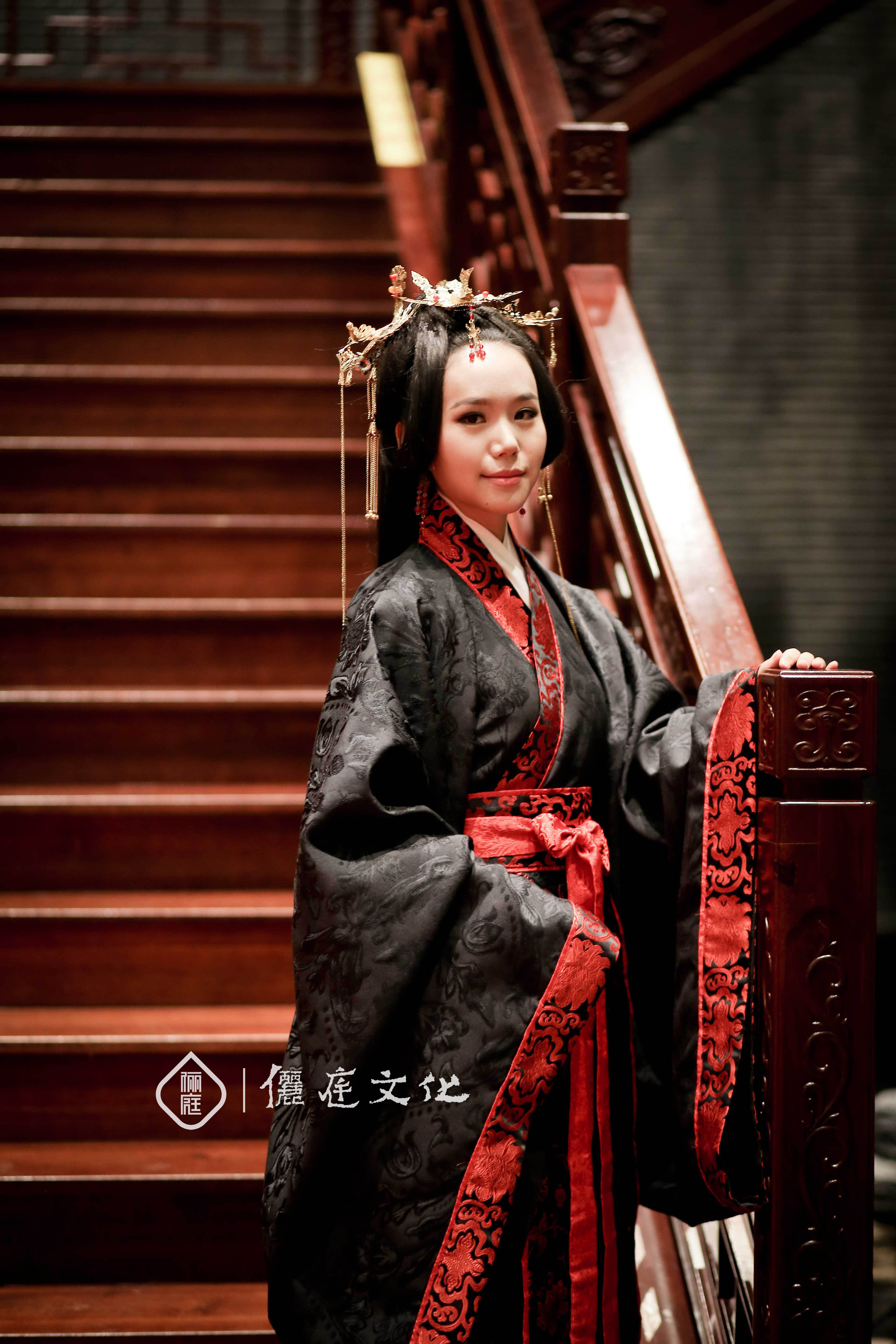 『俪庭婚礼』周制婚礼秉承周代仪制,身着周制婚服(玄端),古典幽雅