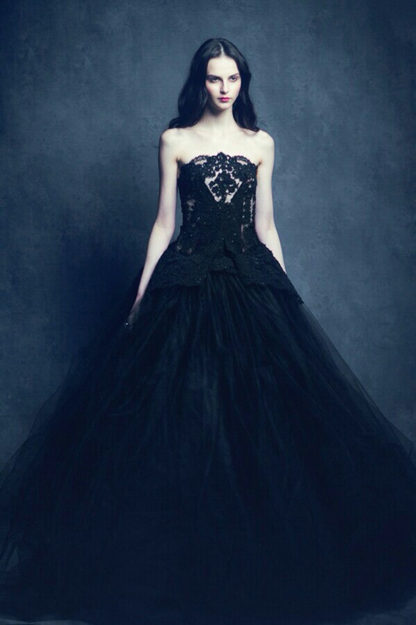 黑色婚纱的寓意是什么_不动明王的寓意是什么(3)