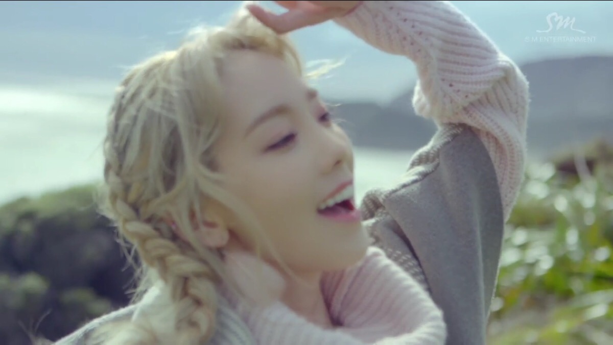 taeyeon #少女时代# #金泰妍# #i# #泰妍solo# 破茧成蝶的谜之感动.