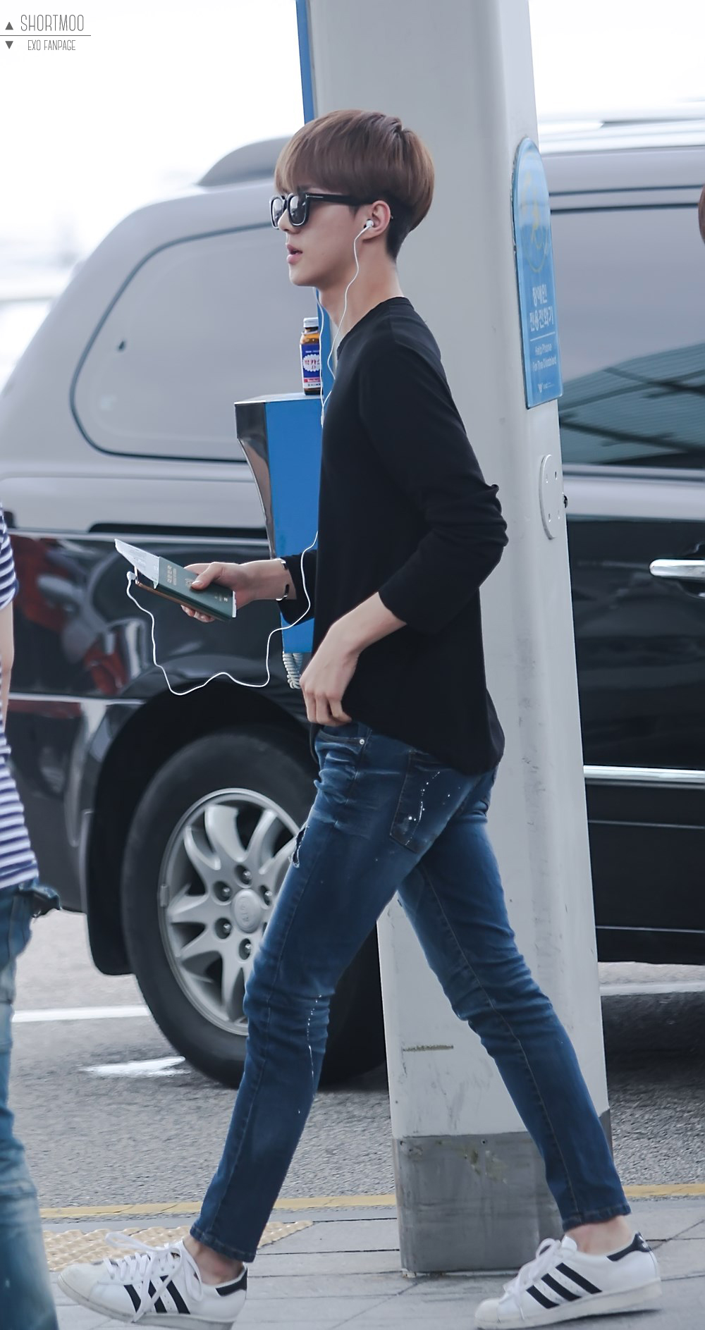 吴世勋机场 私服 sehun