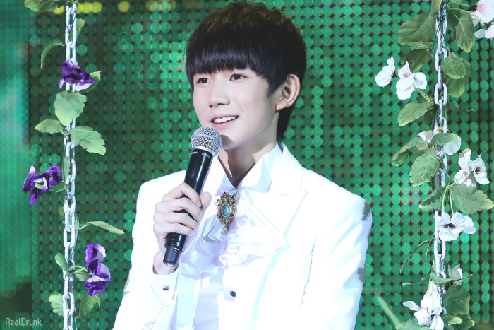 tfboys王源 151108《王源的森林小夜曲》生日会cr:realdrunk