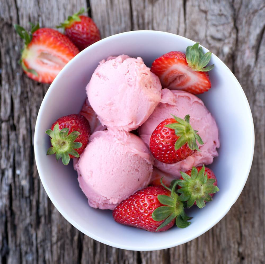 草莓冰淇淋的做法步骤图，怎么做好吃 - 君之博客|阳光烘站