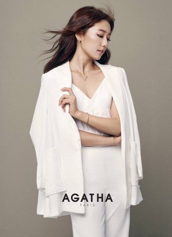 朴信惠女神#agatha 宣传图