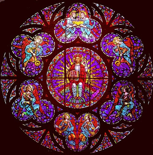 【教堂玻璃彩色花窗】起源于欧洲12,13世纪(中世纪)的哥特式教堂.