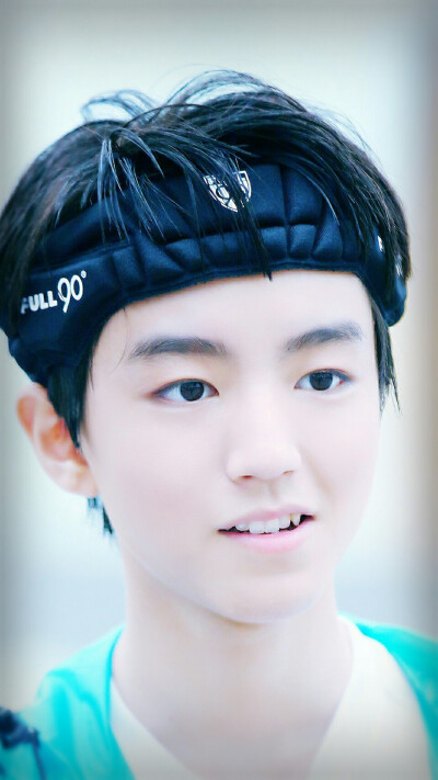 王俊凯# #tfboys王俊凯# #tfboys# 饭修图 cr:aling-karry