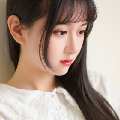 高清女生头像 唯美 长发 背景 小清新 意境 她回眸一霎那 似极了旧时