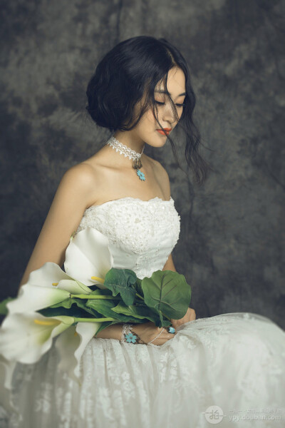 时尚的自我展现,最好看的婚纱照就会拥有一套自然,个性,漂亮婚纱照,这