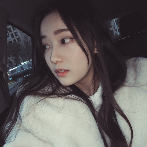 高清女生头像 唯美 长发 背景 小清新 意境 她回眸一霎那 似极了旧时