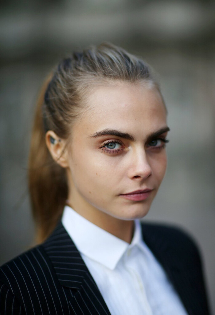 cara delevingne# 卡拉迪瓦伊 卡抽 模特