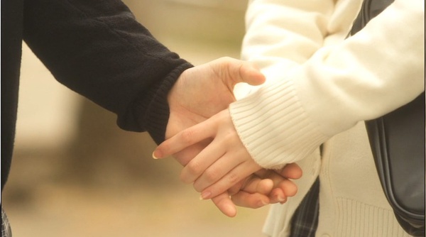 牵手 手牵手 情侣 爱情 love 电影 热恋 手势 深情 初恋 hold my hand