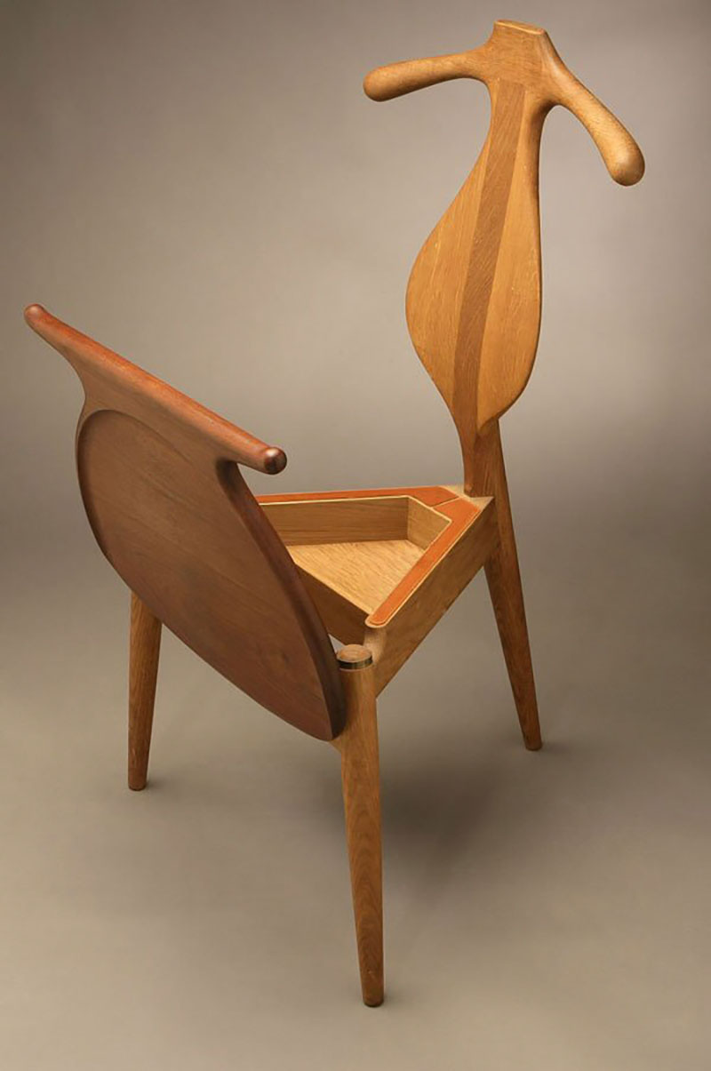 hans wegner 是著名的丹麦设计师,他设计过非常多的椅子,这款 valet