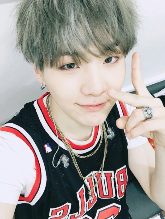 防弹少年团bts闵玧其suga 糖糖糖爷 堆糖 美图壁纸兴趣社区