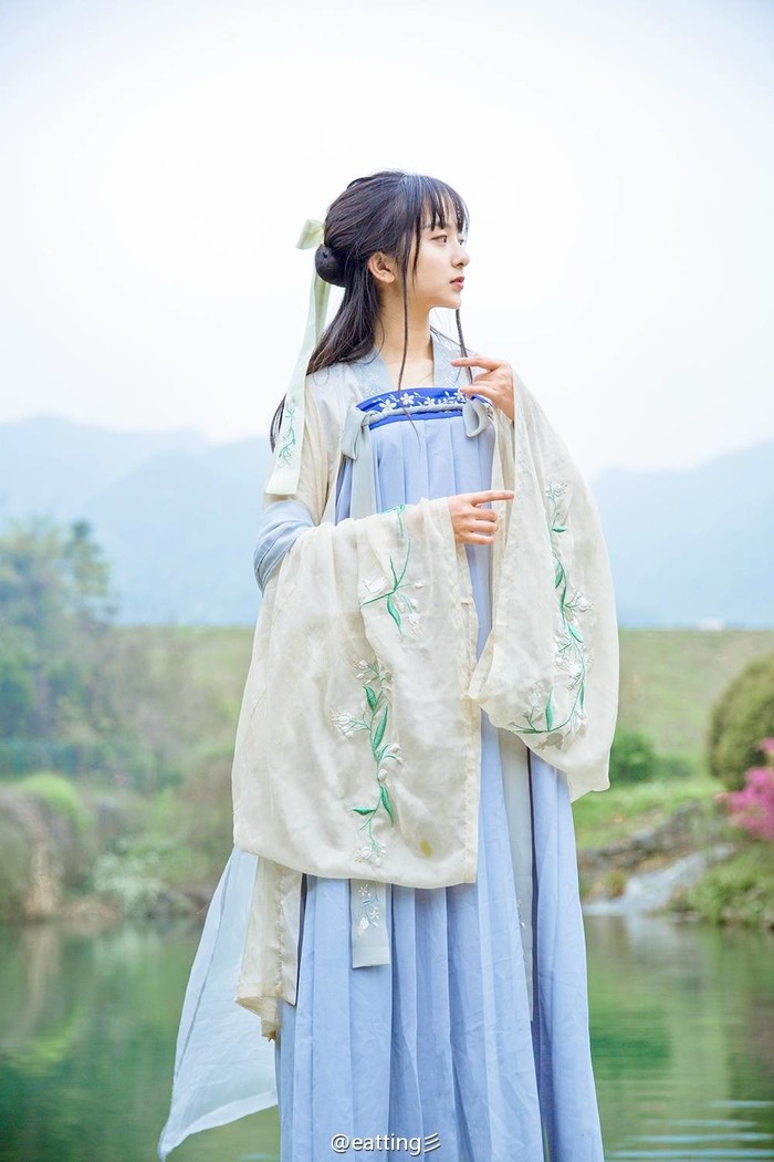 古风古装 改良汉服道袍 唐朝齐胸襦裙头冠 宋朝武侠 明朝袄裙 青红带