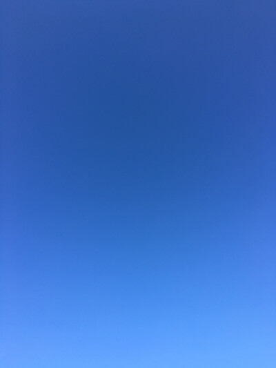纯蓝色天空