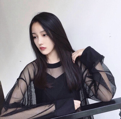 [女头] [韩系头像] [潮流] [个性潮流] [混搭] [气质] [半身] [女神]