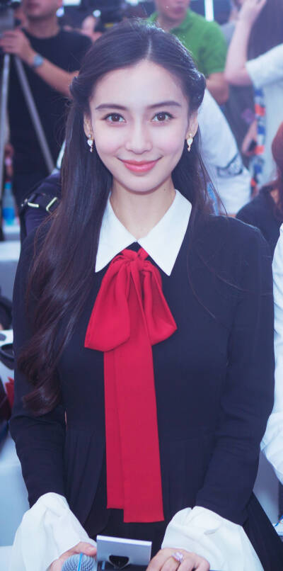 女神angelababy