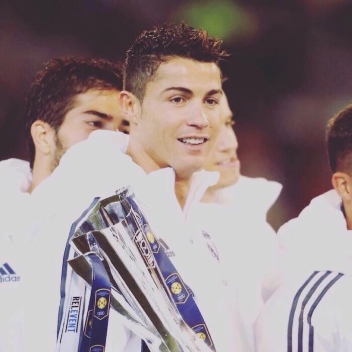 7号球员 绿茵场上的传奇 萌萌哒的罗三岁你天