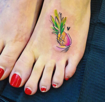 水彩菠萝小清新纹身脚背纹身