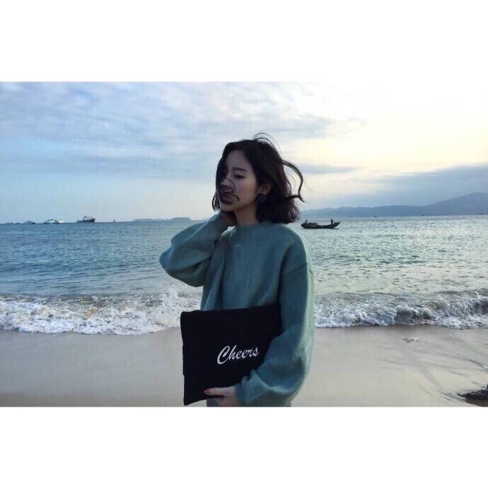 "(闺蜜头像 双人 森系 白底 短发 海边 小清新 唯美 意境 个性)by清茶