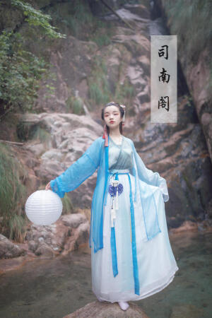 司南阁汉服 褙子 交领襦裙 堆糖 美图壁纸兴趣社区
