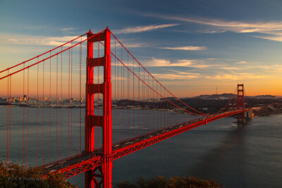 金门大桥(golden gate bridge),大桥雄峙于美国加利福尼亚州旧金山长