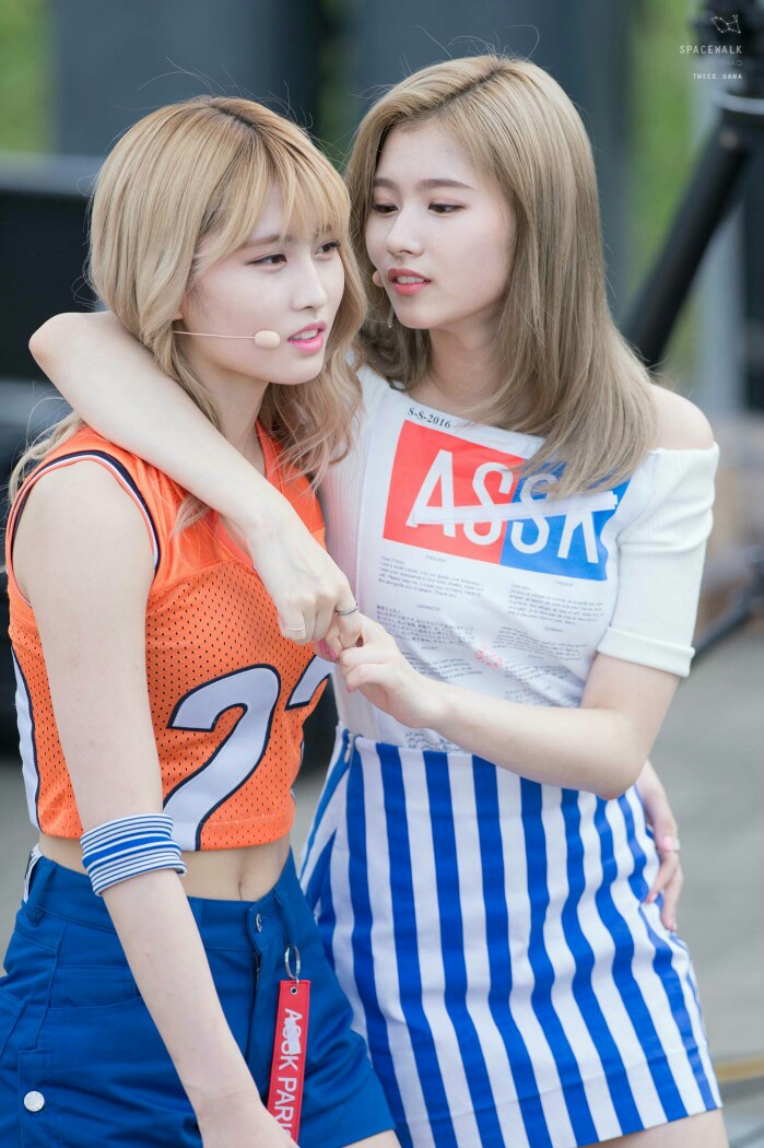 momo&sana